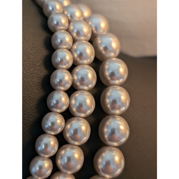 Vintage Designer Givenchy Bijoux Multi Strand Silver Gray Faux Pearl Necklace - Picture 12 of 15